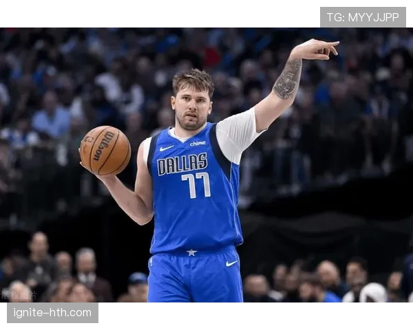 欧文靠挡拆为东契奇制造空位，较上季得分更稳